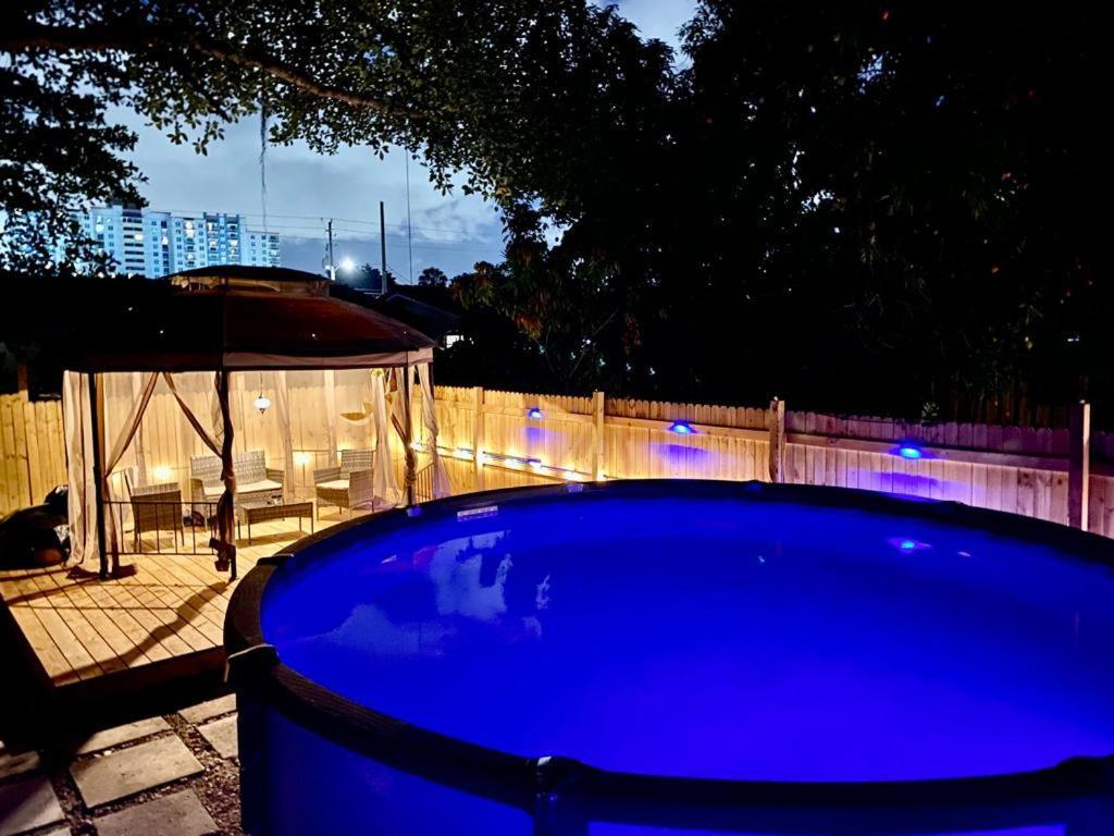 Blue Room By The Gables ไมอามี ภายนอก รูปภาพ